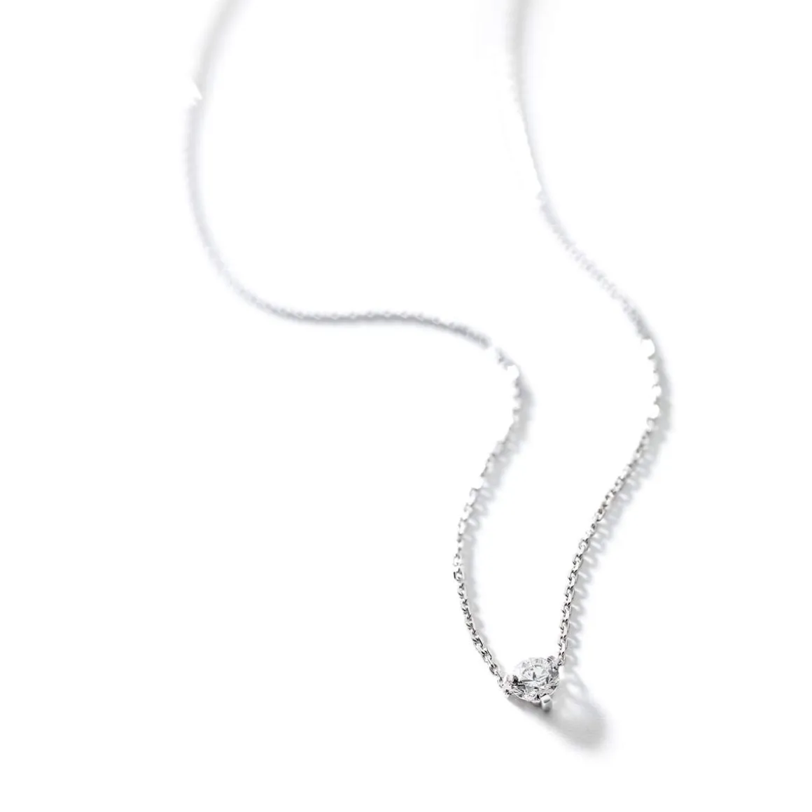Collier or 750 blanc diamant 42 cm