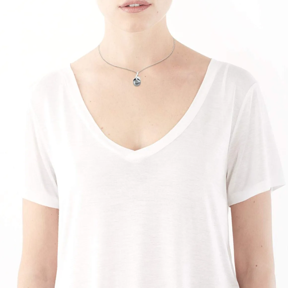 Collier or 750 blanc perles de culture de Tahiti et diamants 45 cm