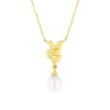 Collier or jaune 375, perle motir feuille. Longueur 45 cm.