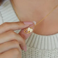 Collier plaqué or coeurs entrelacés zirconias 45 cm