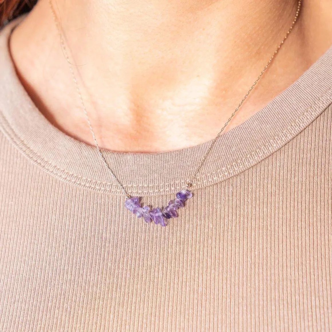 Collier plaqué or jaune améthystes 42 à 45 cm