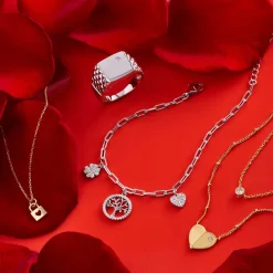 Collier plaqué or jaune coeur et zirconias45cm