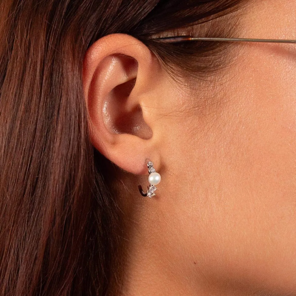Demi créoles argent 925 perles d'eau douce et ziconias
