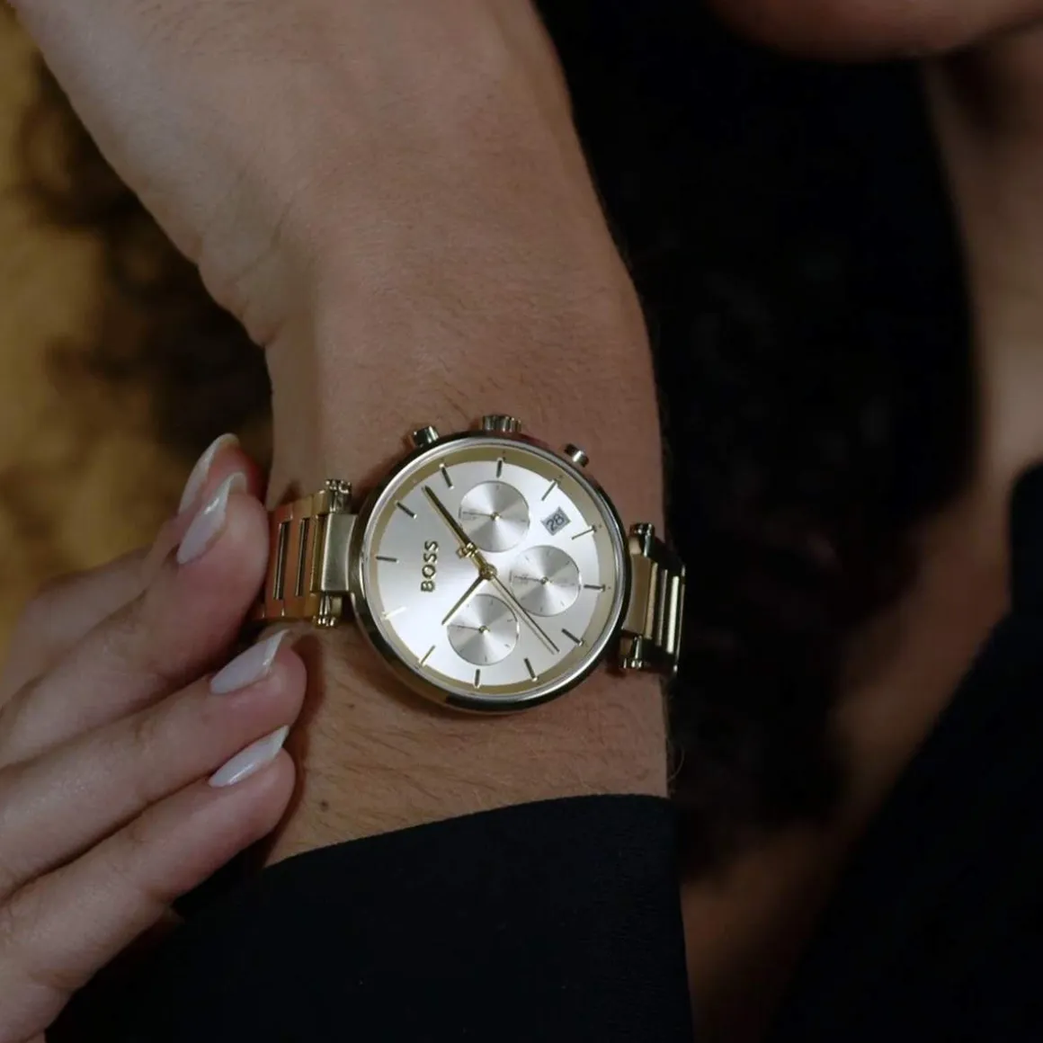Montre BOSS business femme bracelet acier