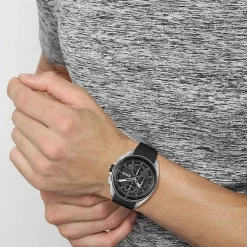 Montre Boss homme acier bracelet silicone noir