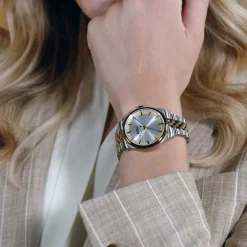 Montre BOSS sport lux femme bracelet acier