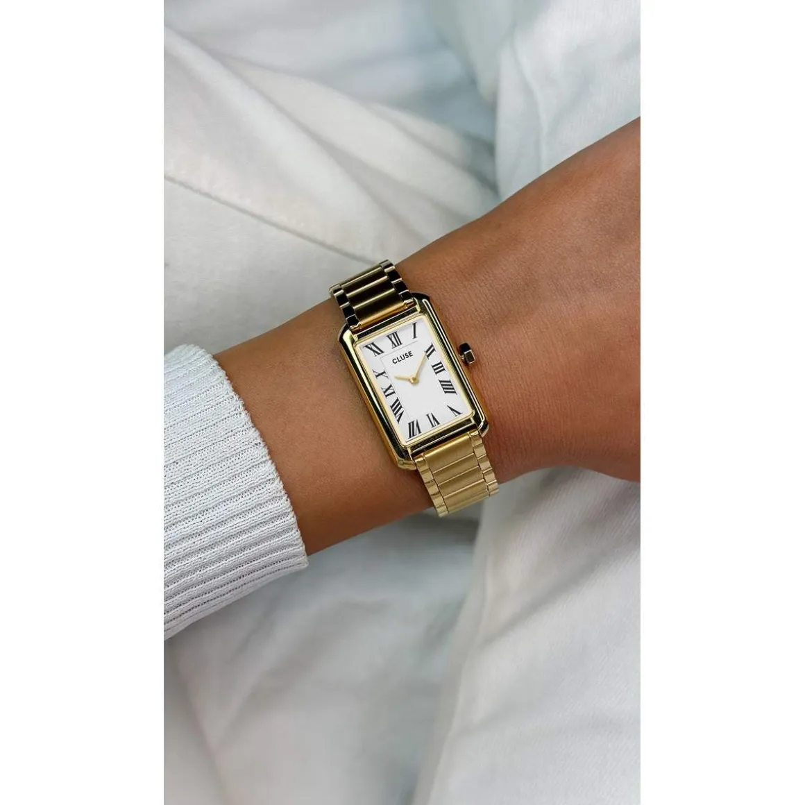 Montre CLUSE Belisenna femme cadran blanc bracelet acier doré
