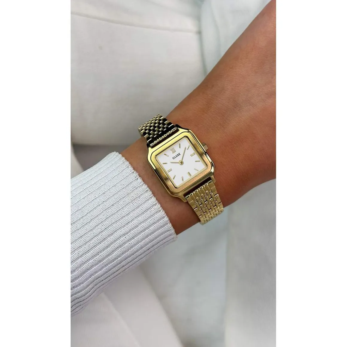 Montre CLUSE Gracieuse Petite femme cadran blanc bracelet acier doré