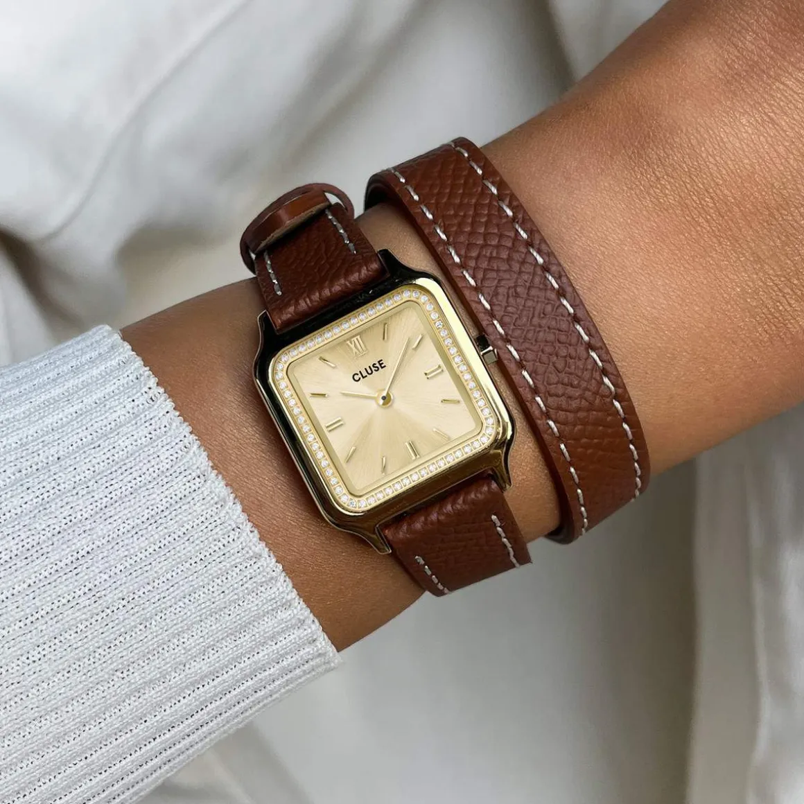 Montre CLUSE GRACIEUSE PETITE Femme cadran doré bracelet cuir marron