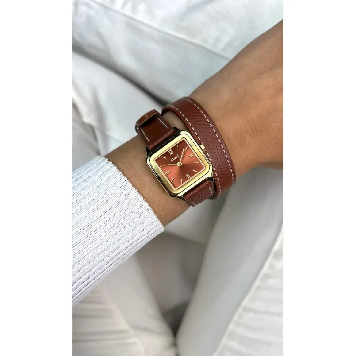 Montre CLUSE Gracieuse Petite femme cadran marron bracelet cuir doré