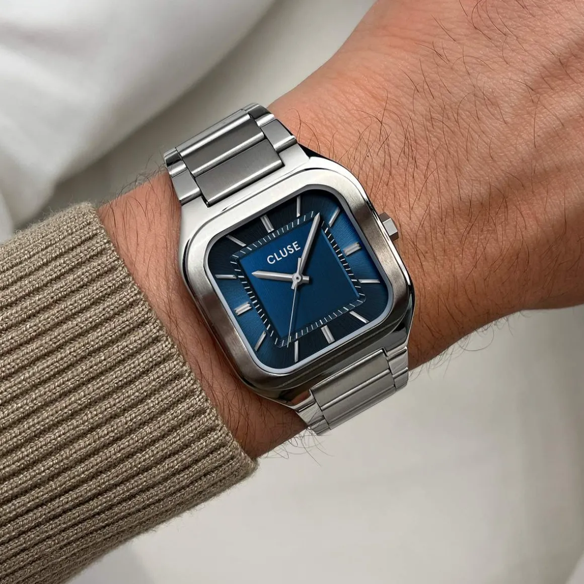 Montre CLUSE QUADRUS Homme cadran bleu bracelet acier inoxydable gris clair