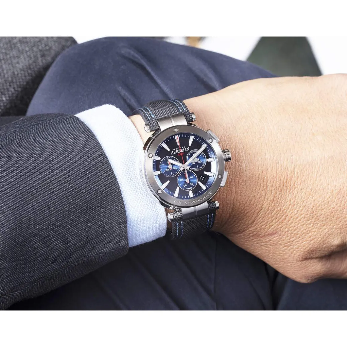Montre HERBELIN Newport Chrono homme acier bracelet cuir noir
