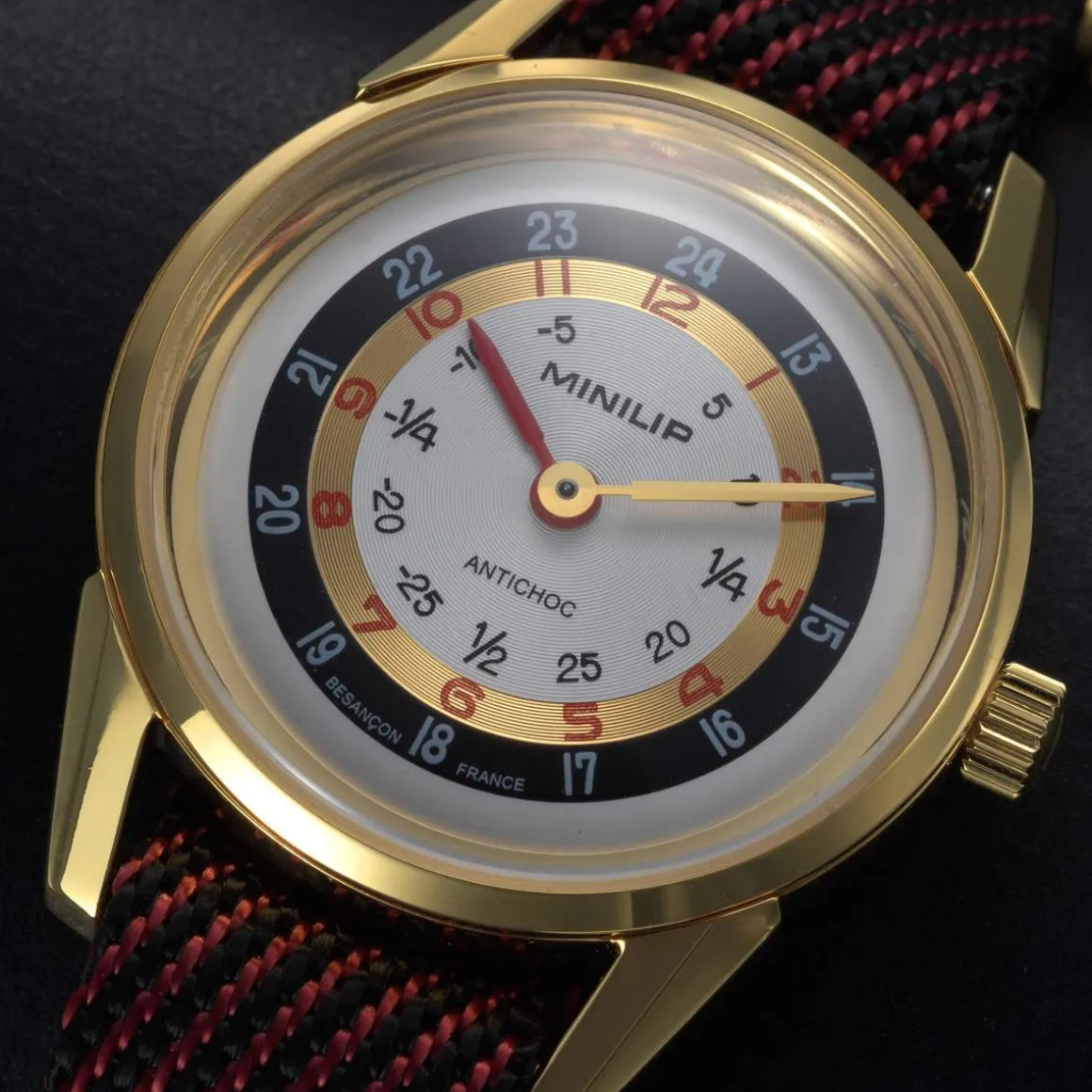 Montre LIP femme analogique, bracelet nylon autres couleurs