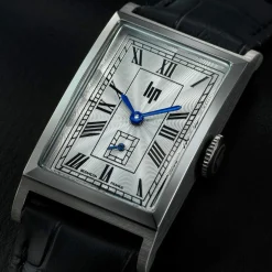 Montre LIP femme analogique, bracelet cuir noir