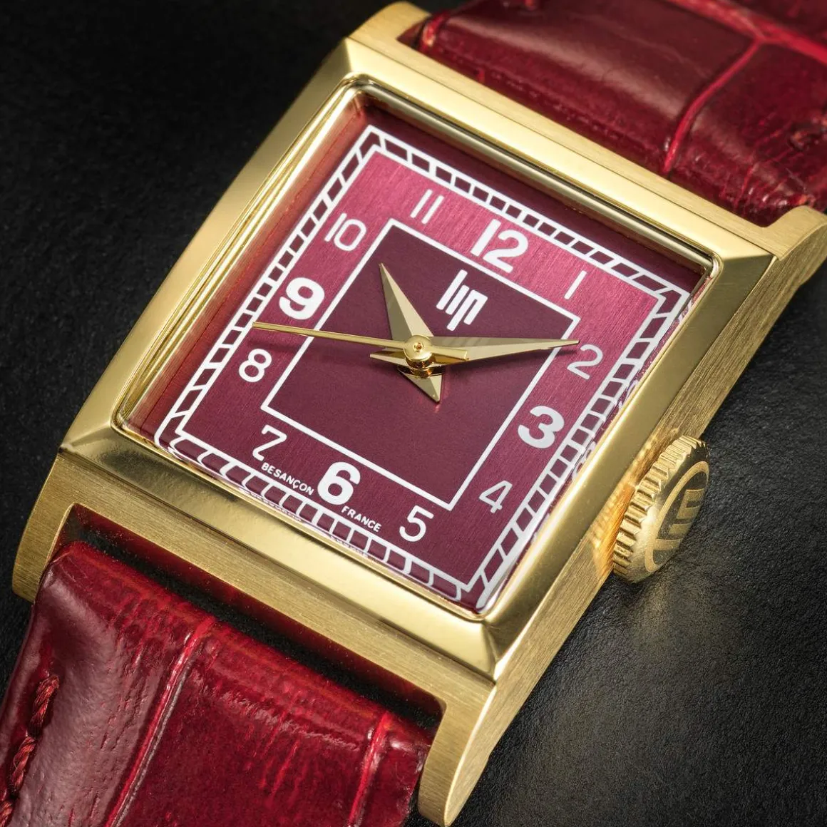 Montre LIP femme analogique, bracelet cuir bordeaux