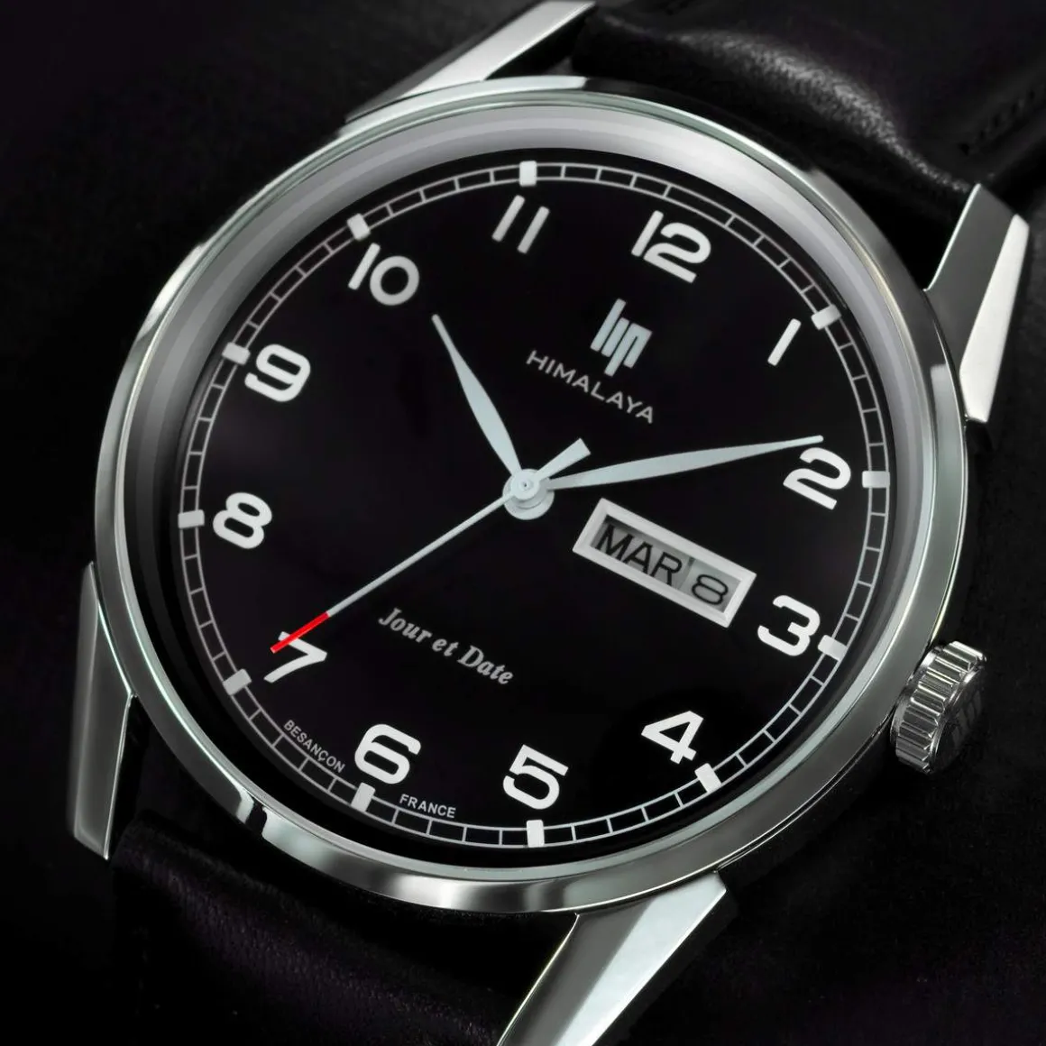 Montre LIP homme analogique, bracelet cuir noir