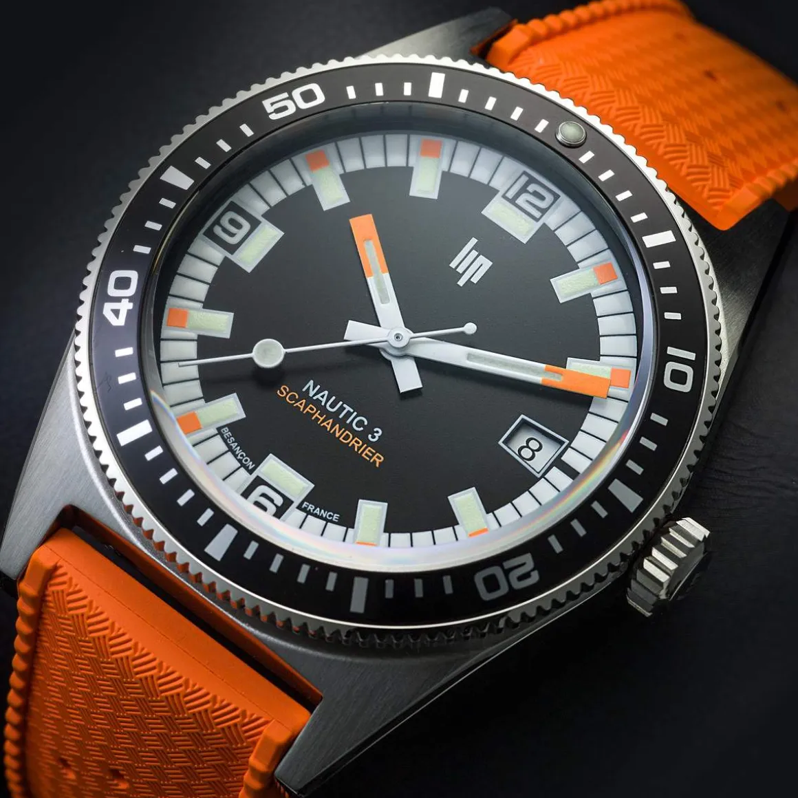 Montre LIP homme automatique, bracelet caoutchouc orange