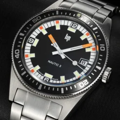 Montre LIP homme automatique, bracelet métal argent