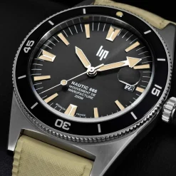 Montre LIP MANUFACTURE nautic 666 mixte automatique, bracelet silicone beige