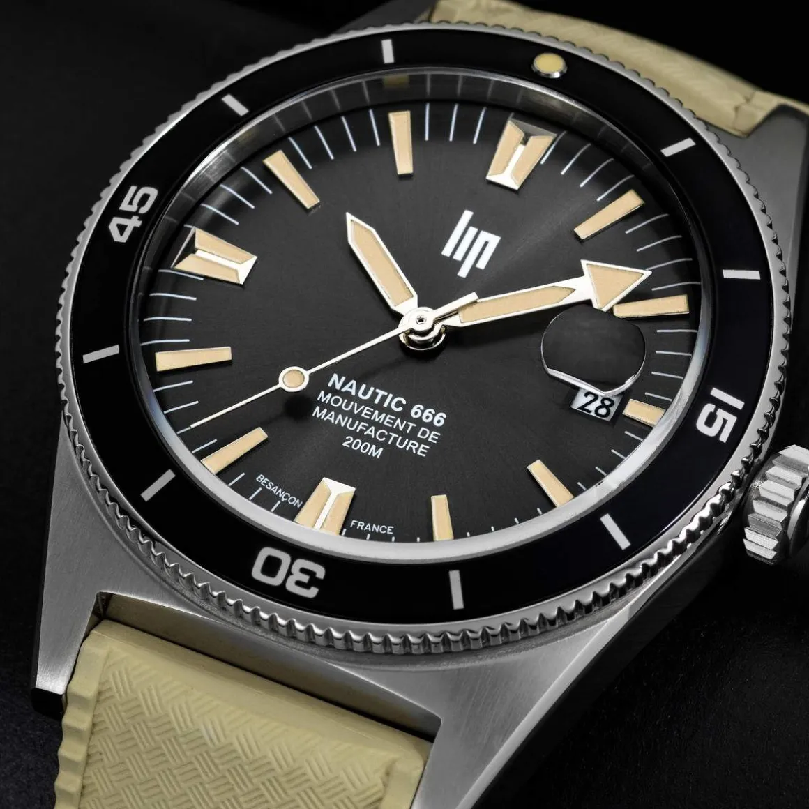 Montre LIP MANUFACTURE nautic 666 mixte automatique, bracelet silicone beige