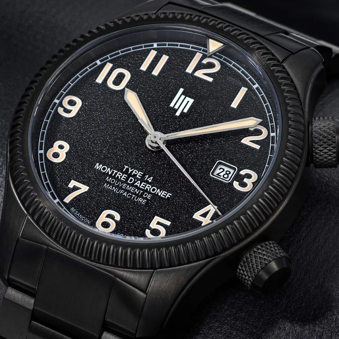Montre LIP MANUFACTURE type 14 homme automatique, bracelet acier inoxydable noir