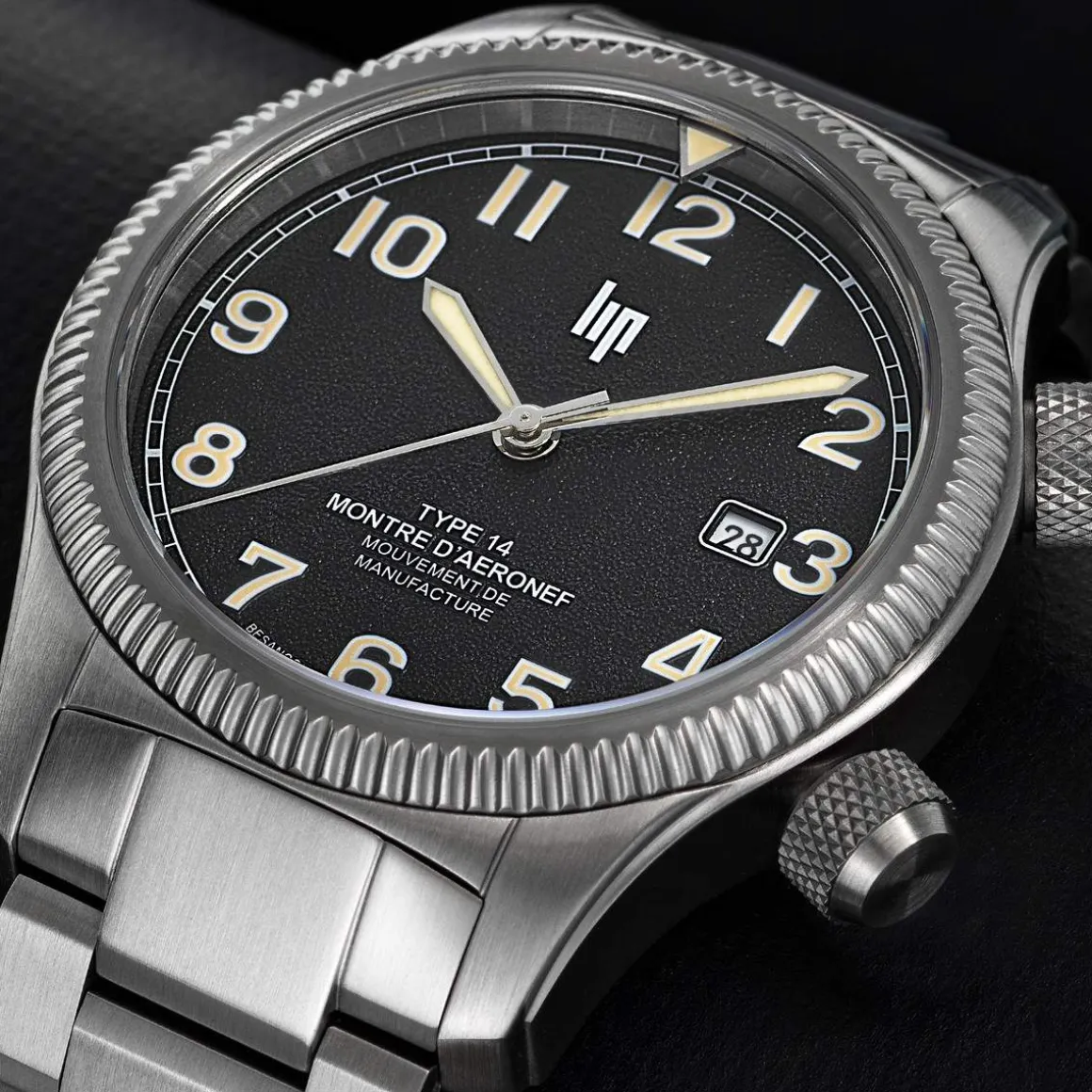 Montre LIP MANUFACTURE type 14 homme automatique, bracelet acier inoxydable argent