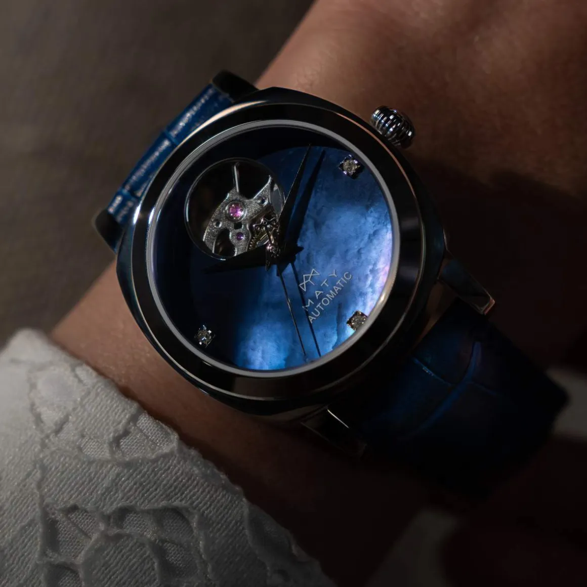 Montre MATY GM automatique cadran bleu bracelet cuir bleu