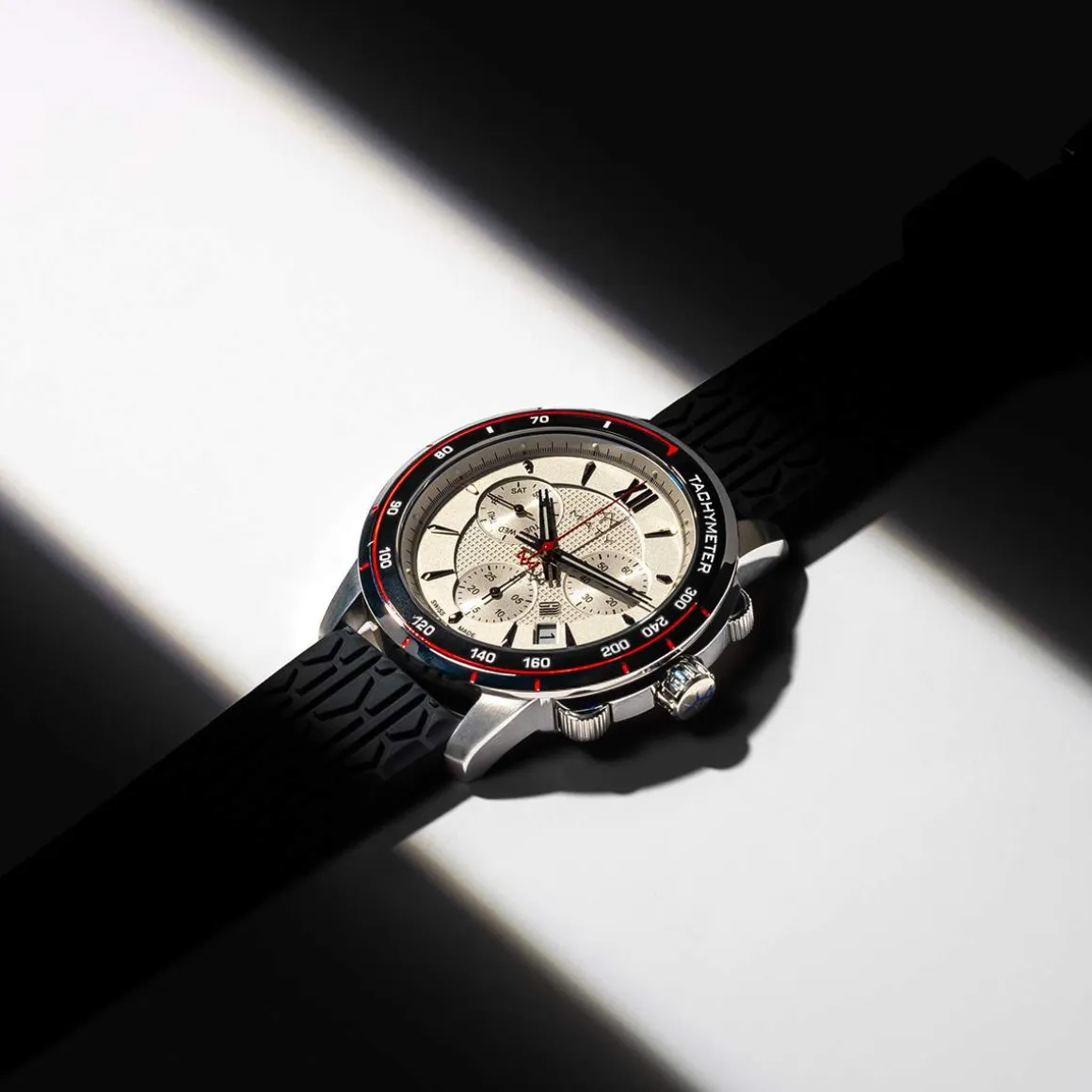 Montre MATY GM chronographe cadran blanc bracelet caoutchouc noir