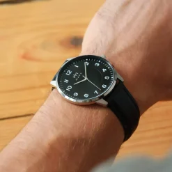 Montre MATY homme, bracelet cuir noir