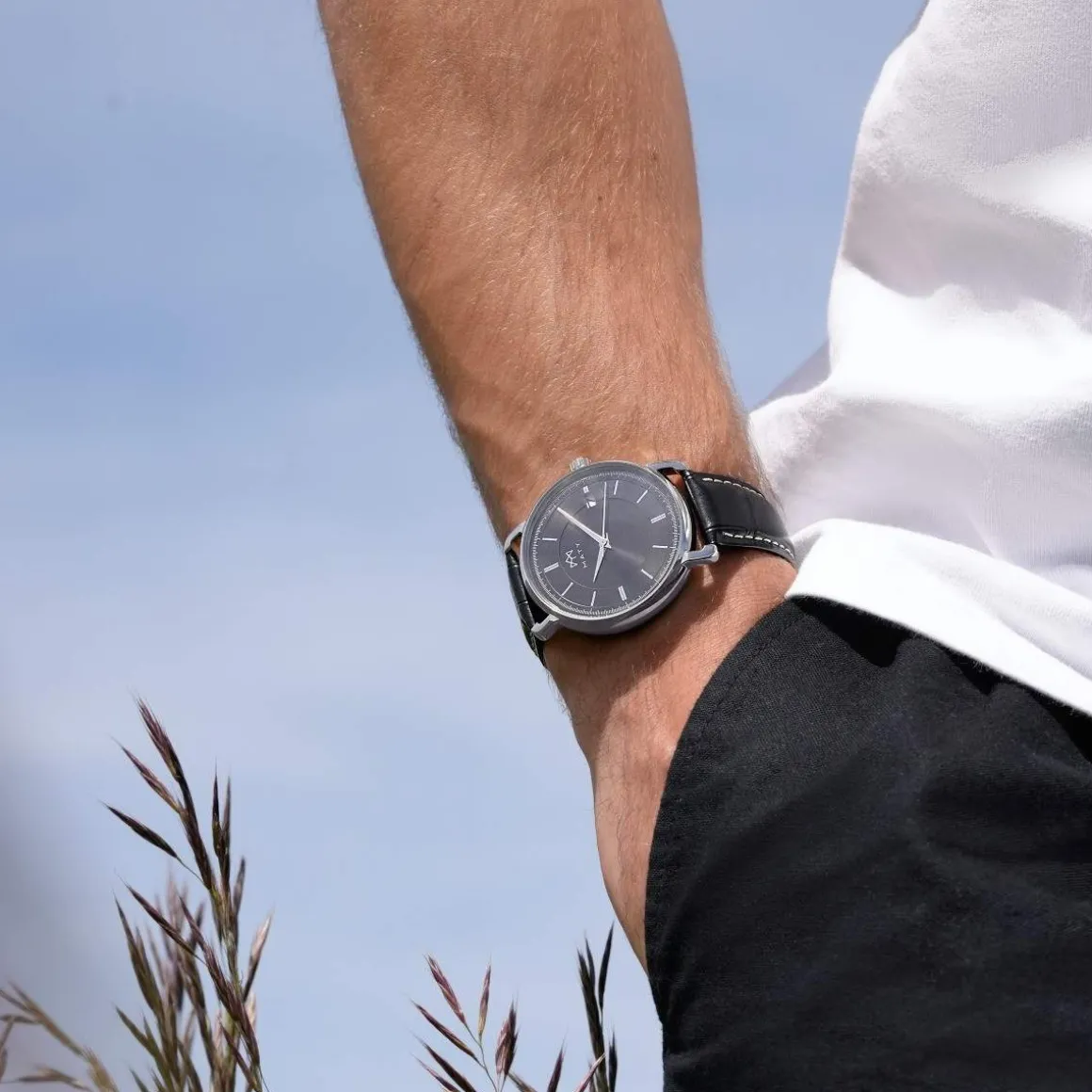 Montre MATY homme, bracelet cuir noir