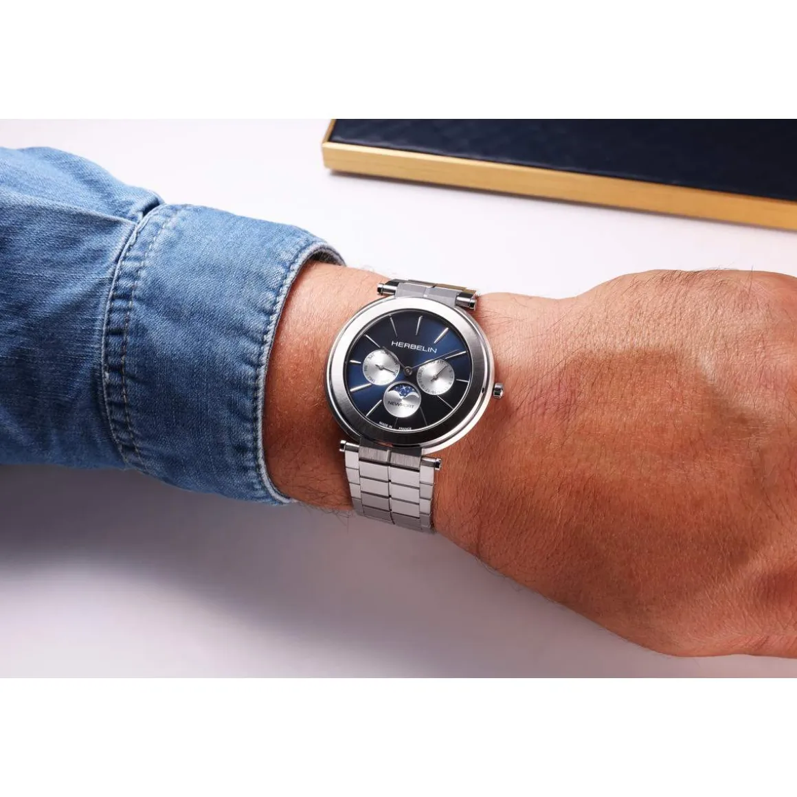 Montre MICHEL HERBELIN newport homme bracelet acier