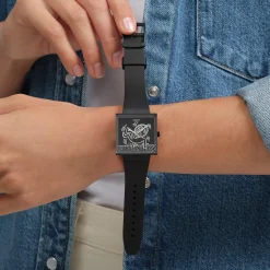 Montre SWATCH break free homme bracelet matériau biosourcé noir