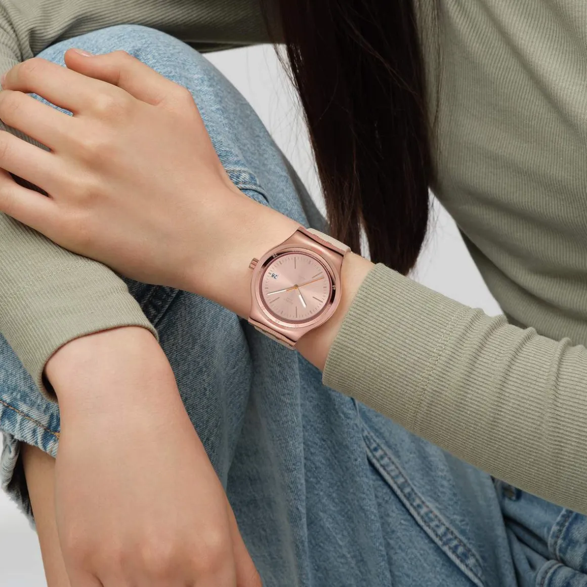 Montre SWATCH Essentials femme automatique, cadran rose, bracelet silicone rose