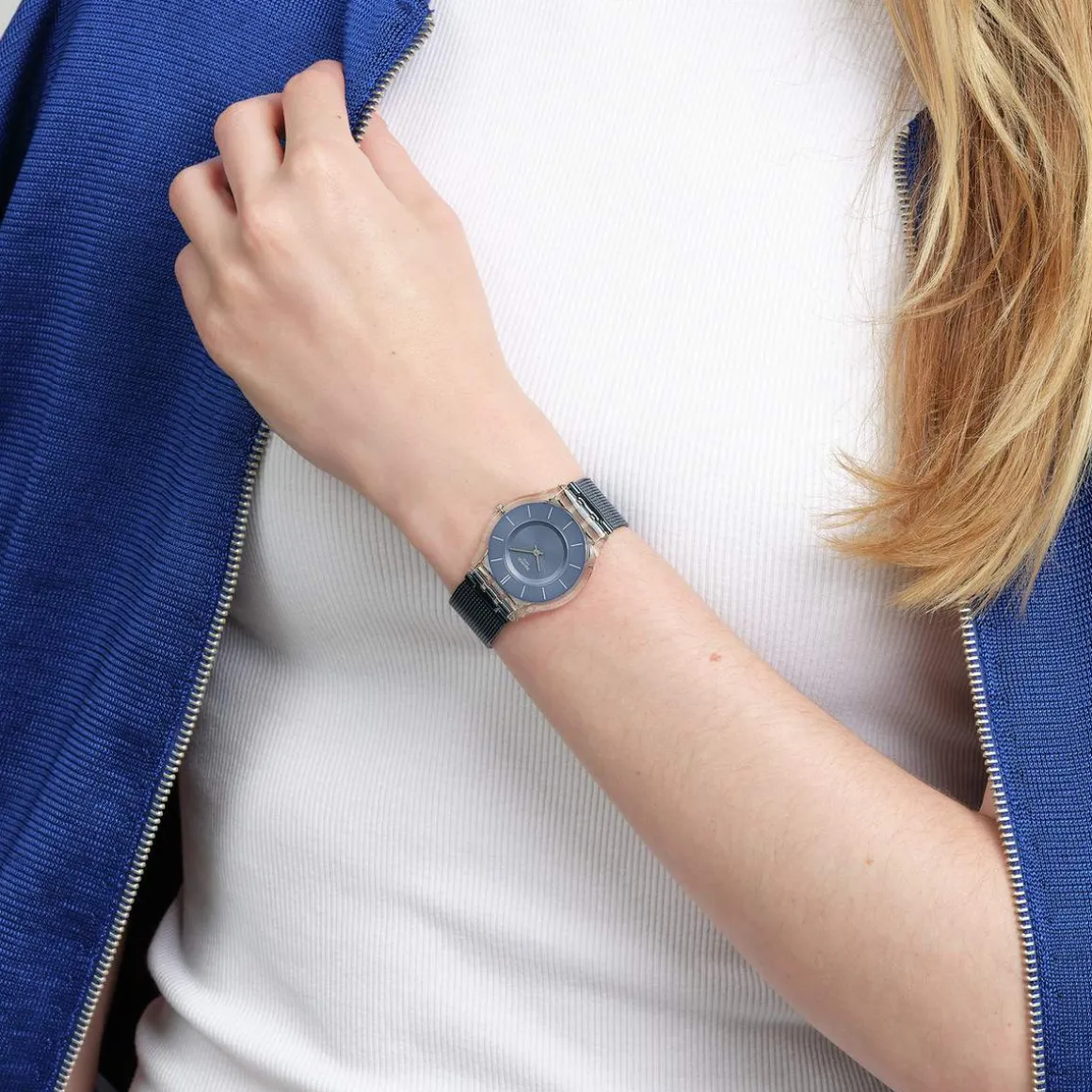 Montre SWATCH essentials homme bracelet acier inoxydable bleu