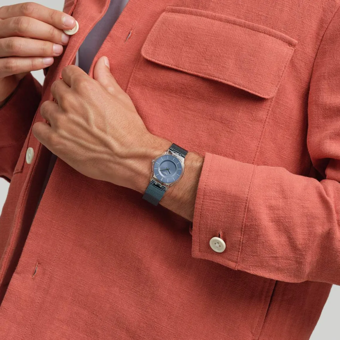 Montre SWATCH essentials homme bracelet acier inoxydable bleu