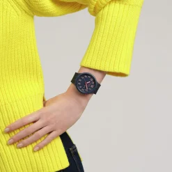 Montre SWATCH essentials mixte cadran bleu bracelet silicone bleu