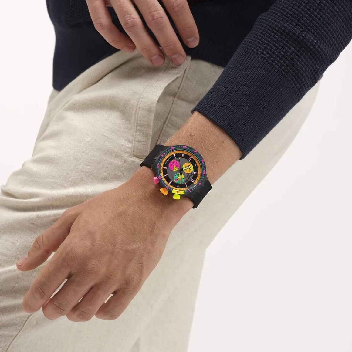 Montre SWATCH neon mixte bracelet silicone noir