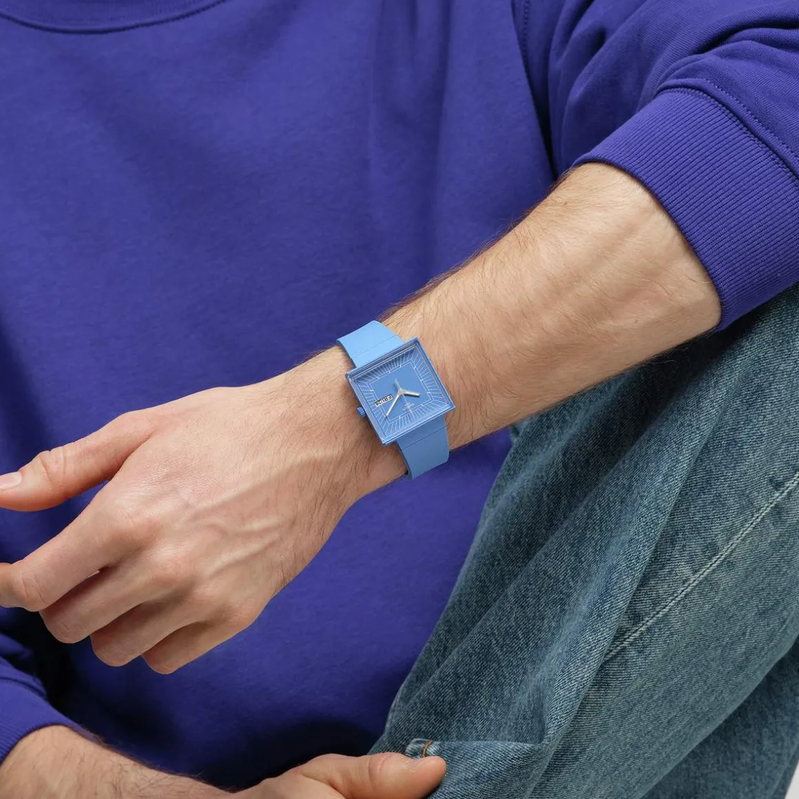 Montre SWATCH Square bioceramic What if sky? homme bracelet matériau biosourcé bleu
