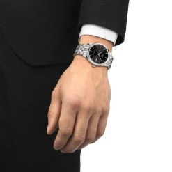 Montre TISSOT classic dream homme automatique, bracelet acier inoxydable
