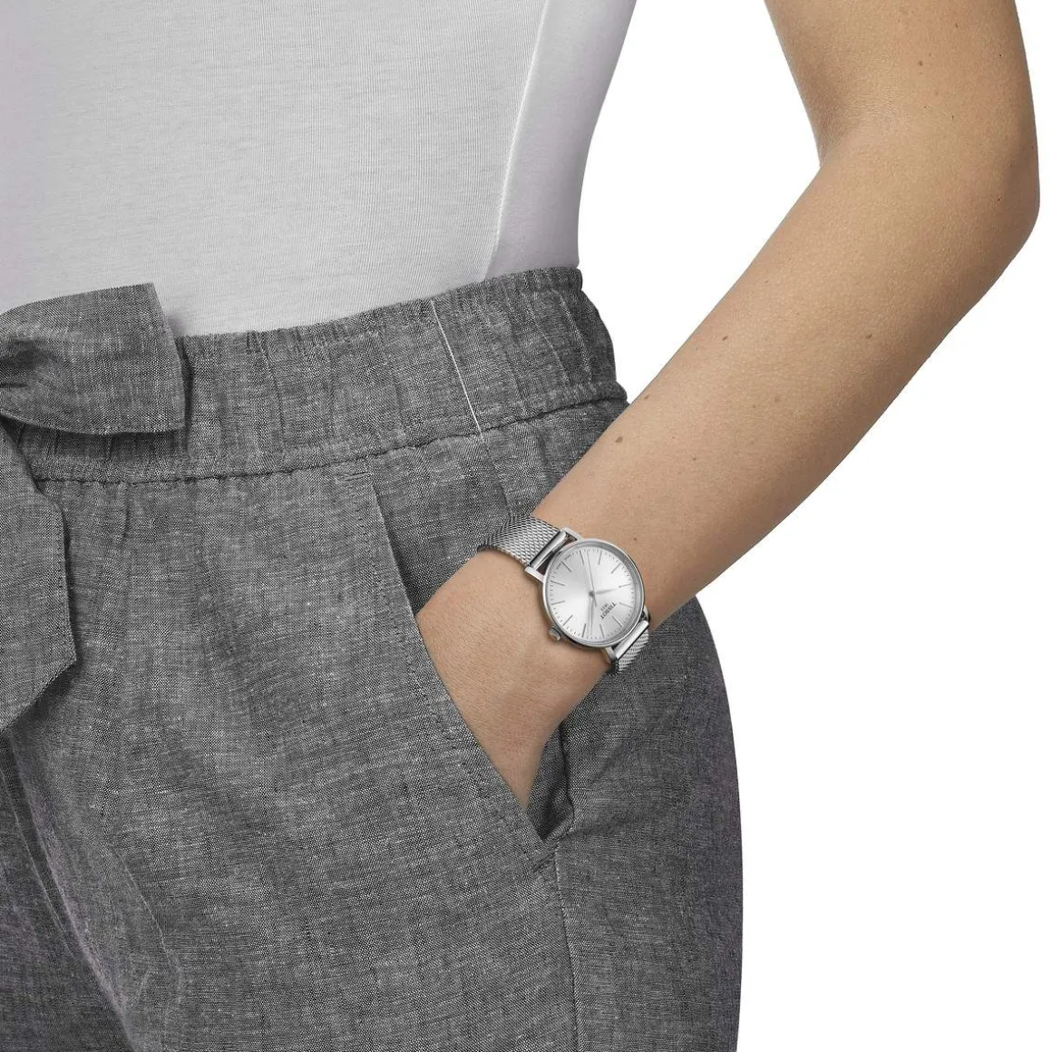 Montre TISSOT T-CLASSIC EVERYTIME femme cadran gris bracelet acier inoxydable