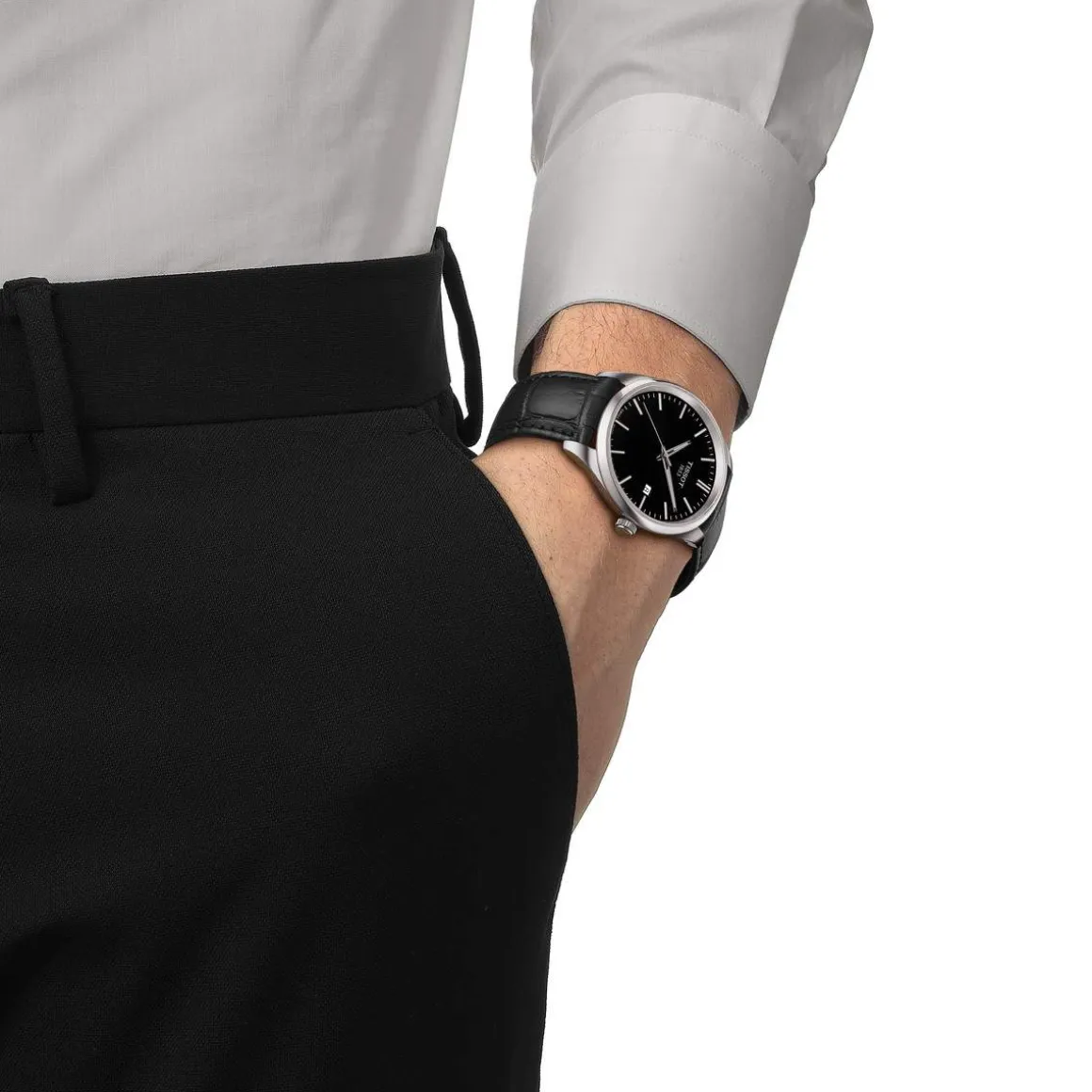 Montre TISSOT T-CLASSIC PR100 homme cadran noir bracelet cuir noir