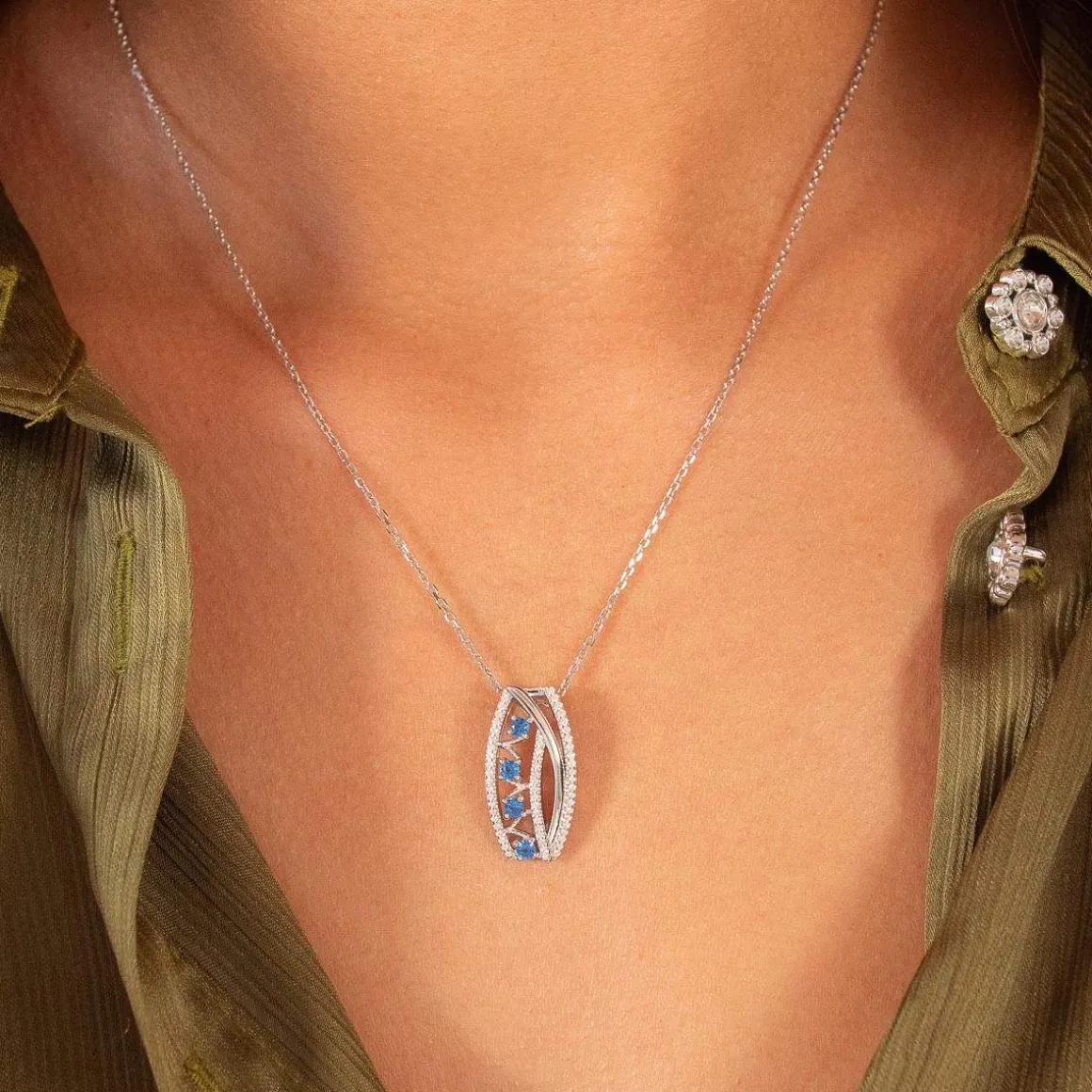 Pendentif argent 925 et zirconias bleus