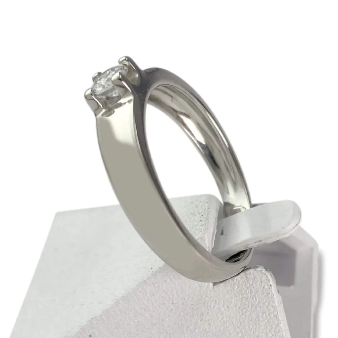 Solitaire d'occasion or 750 blanc diamant