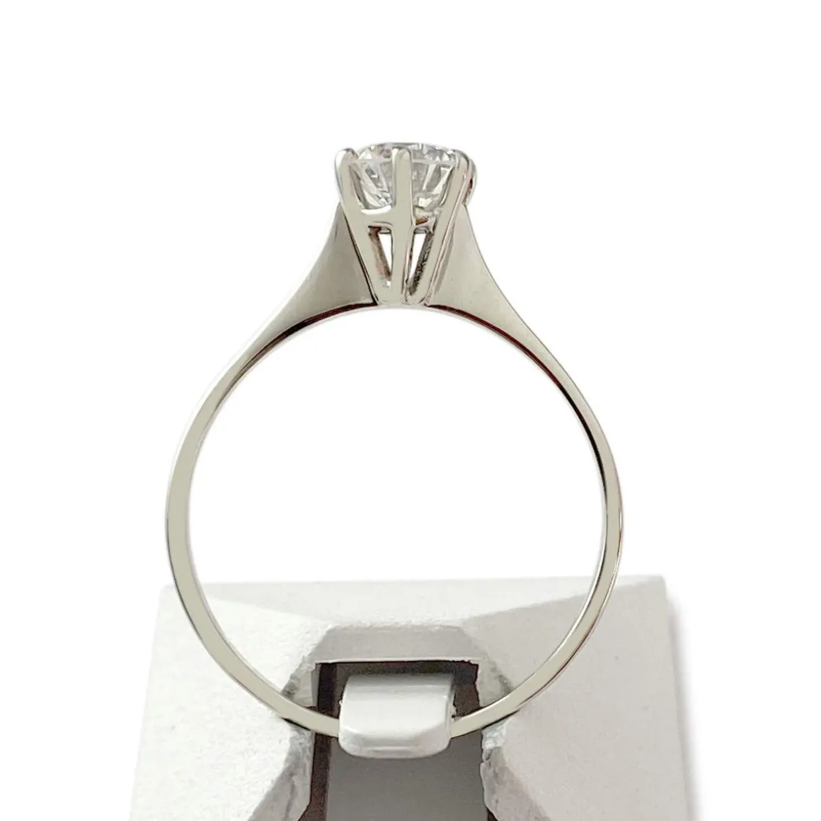 Solitaire d'occasion or 750 blanc diamant 0.65 carat