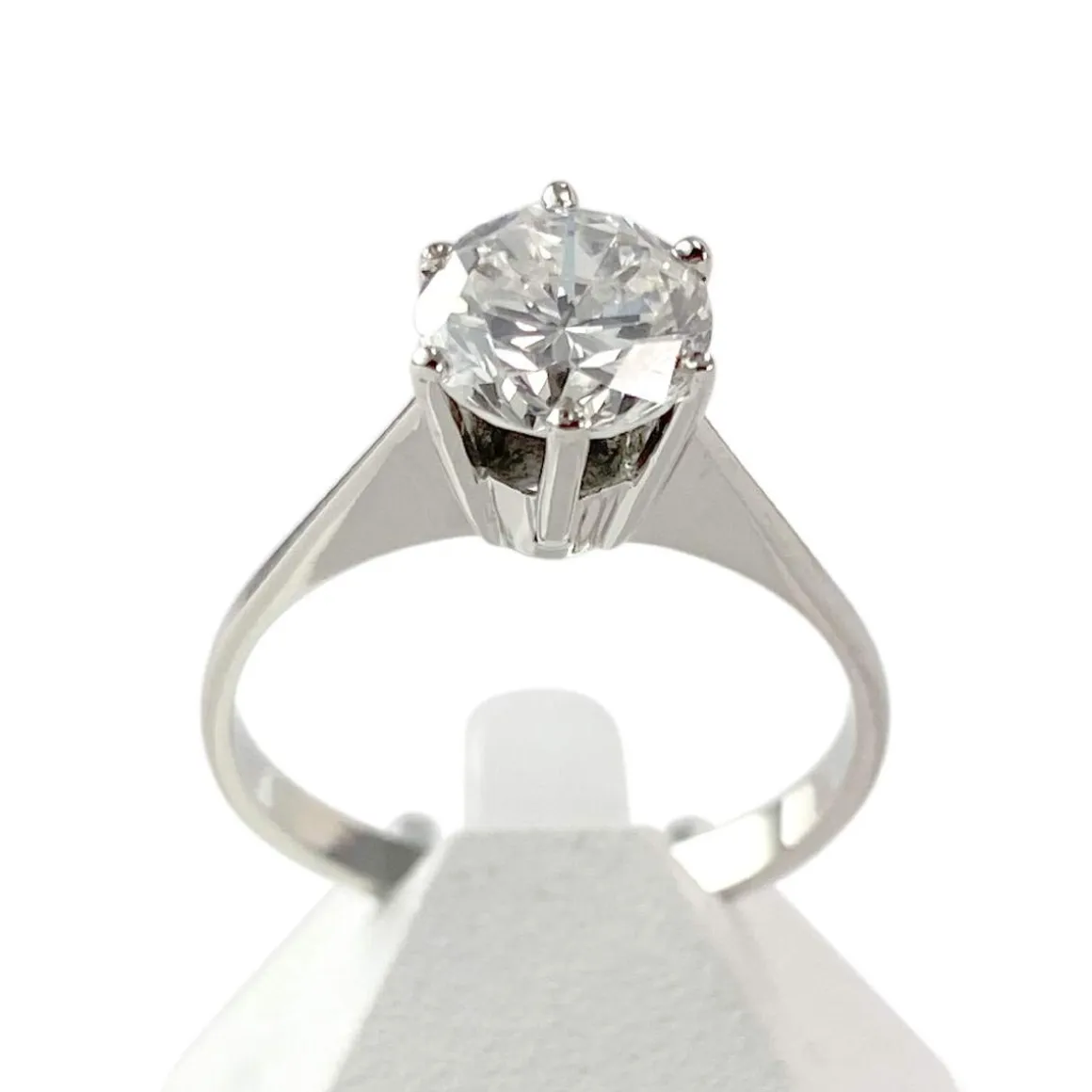 Solitaire d'occasion or 750 blanc 1.30 carat