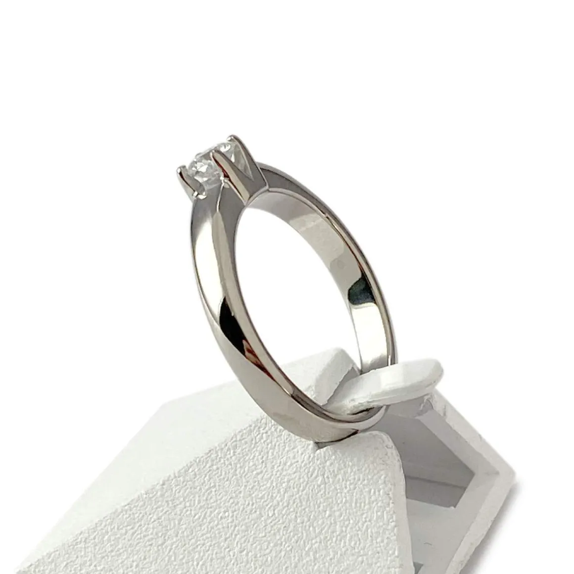 Solitaire d'occasion or 750 blanc diamant
