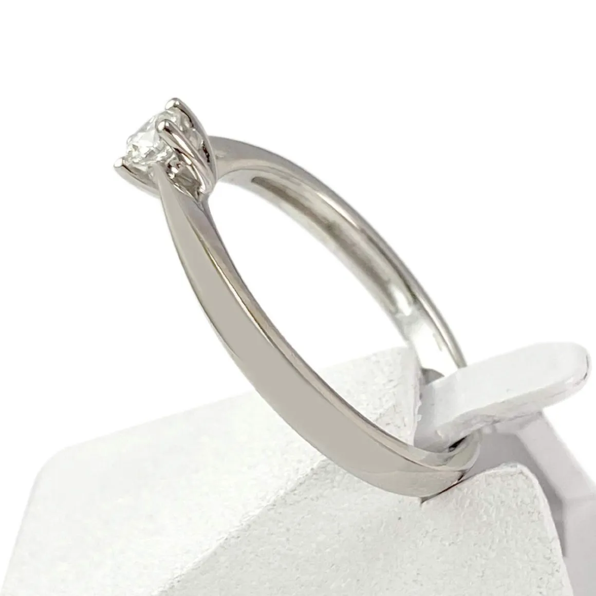 Solitaire d'occasion or 750 blanc diamant