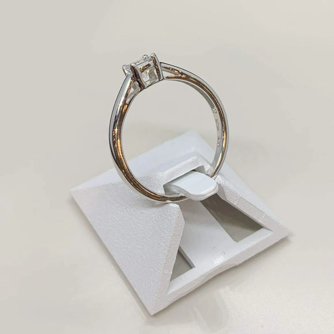 Solitaire d'occasion or 750 blanc diamant