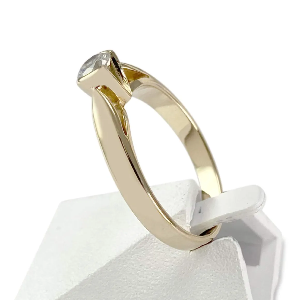 Solitaire d'occasion or 750 jaune diamant