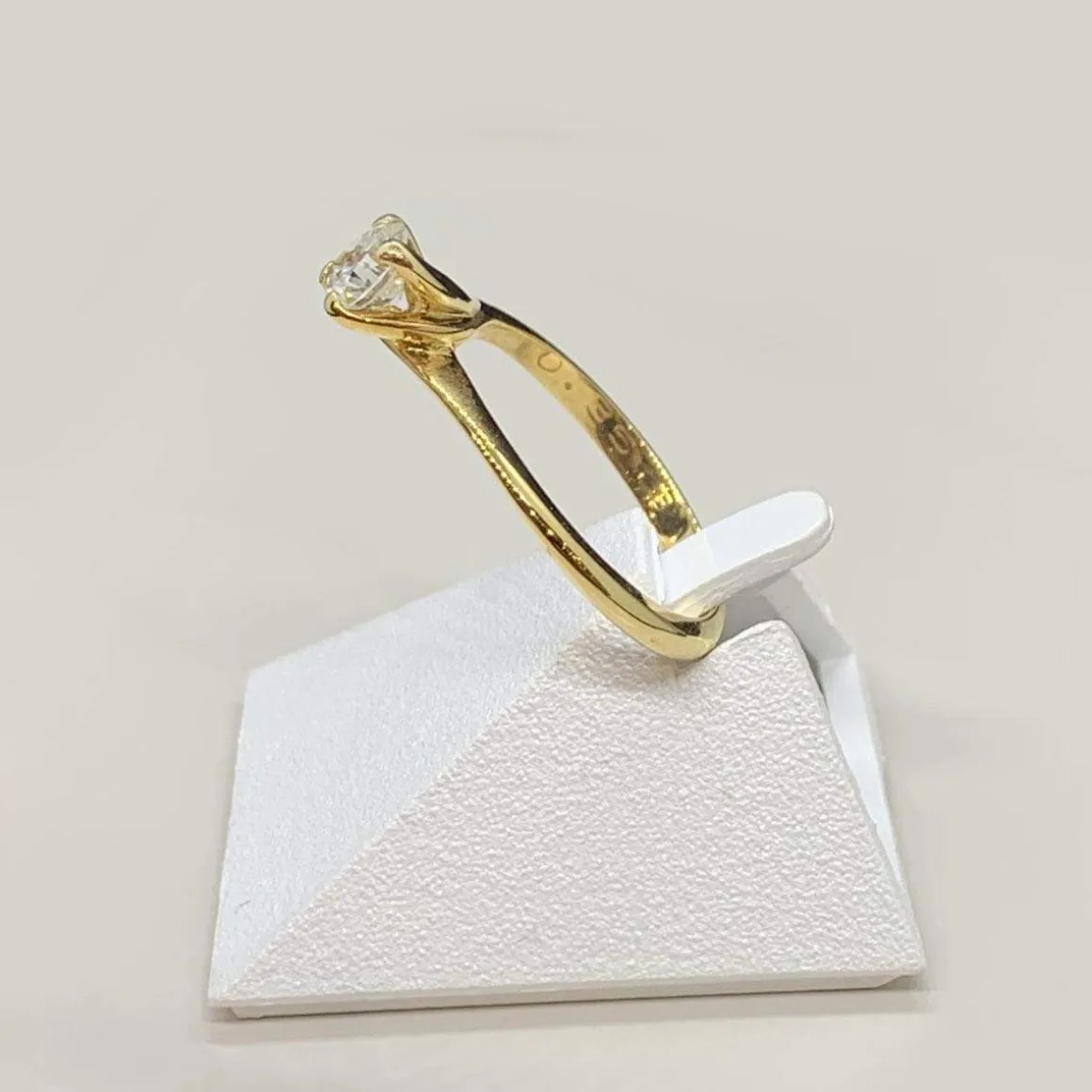 Solitaire d'occasion or 750 jaune diamant